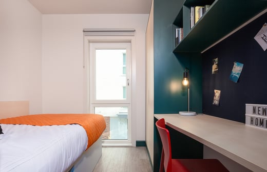 Silver En Suite